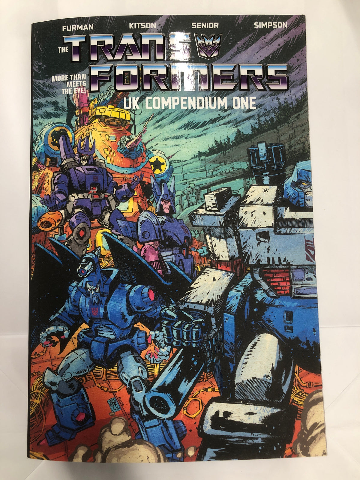 TRANSFORMERS UK COMPENDIUM TP BOOK 01 JORGE CORONA & MIKE SPICER CVR