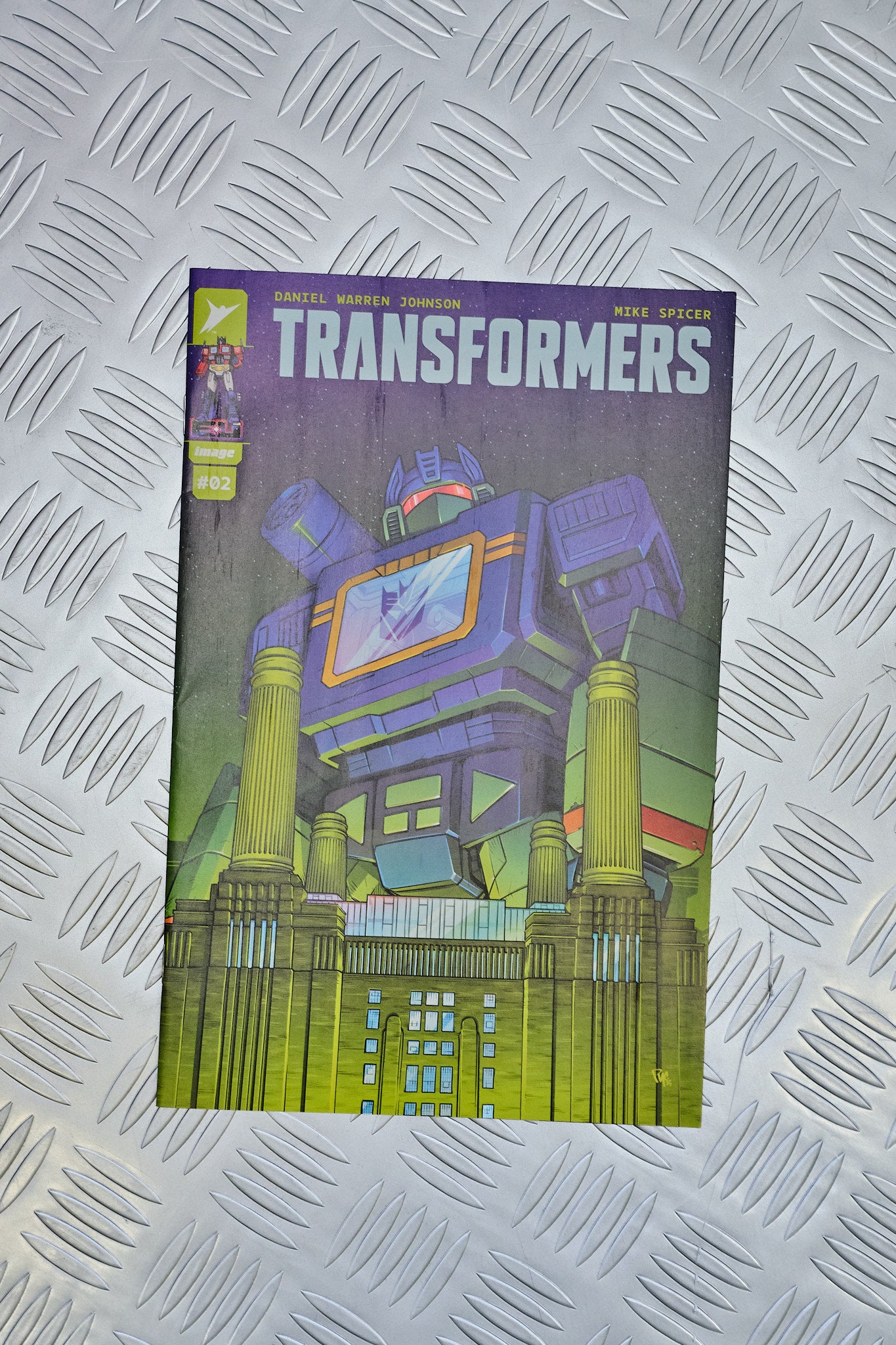 Transformers #2 Battersea Bespoke Comic (Metallic Cover)