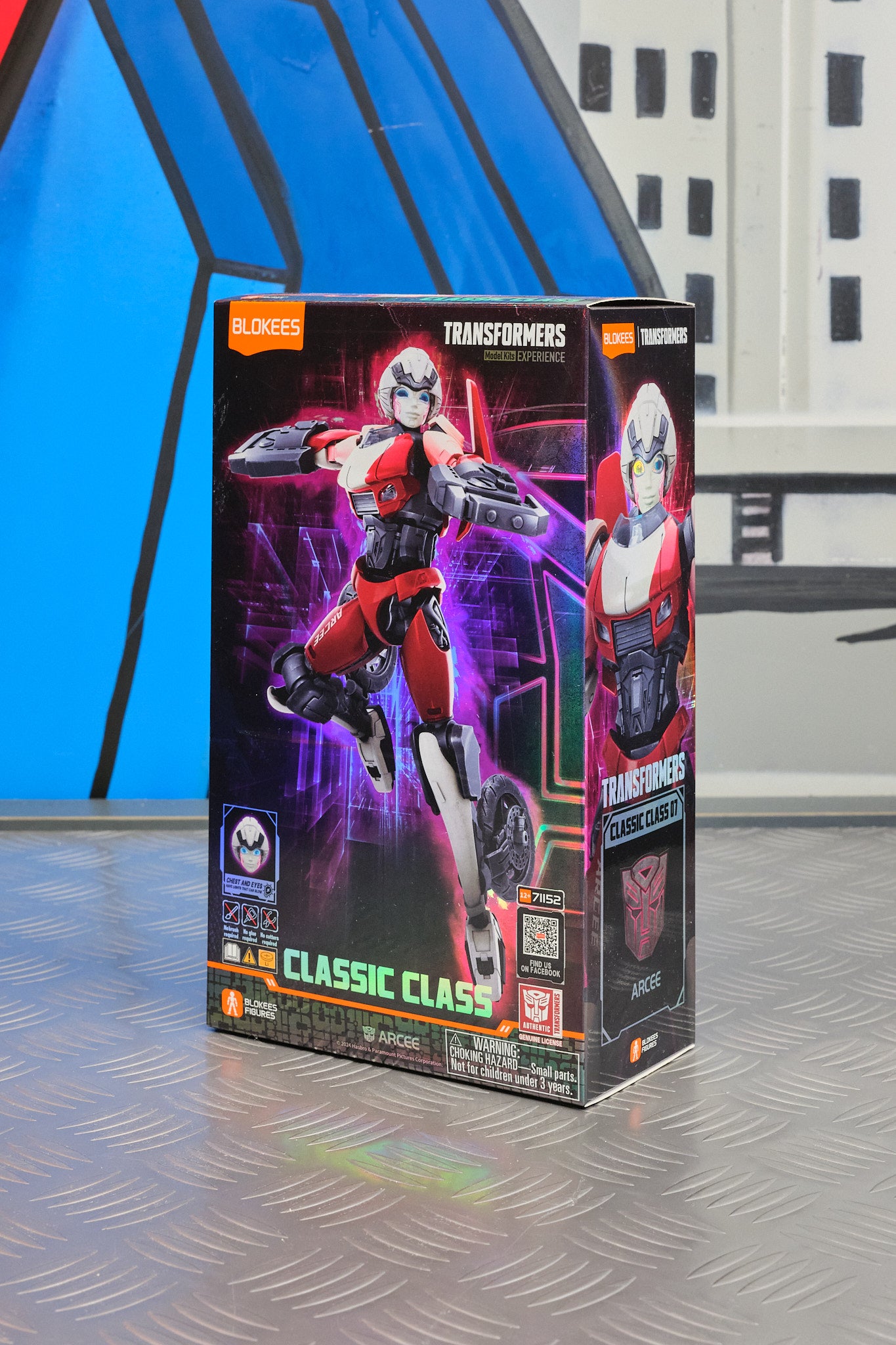 Transformers Classic Class 13 Elita Figurine