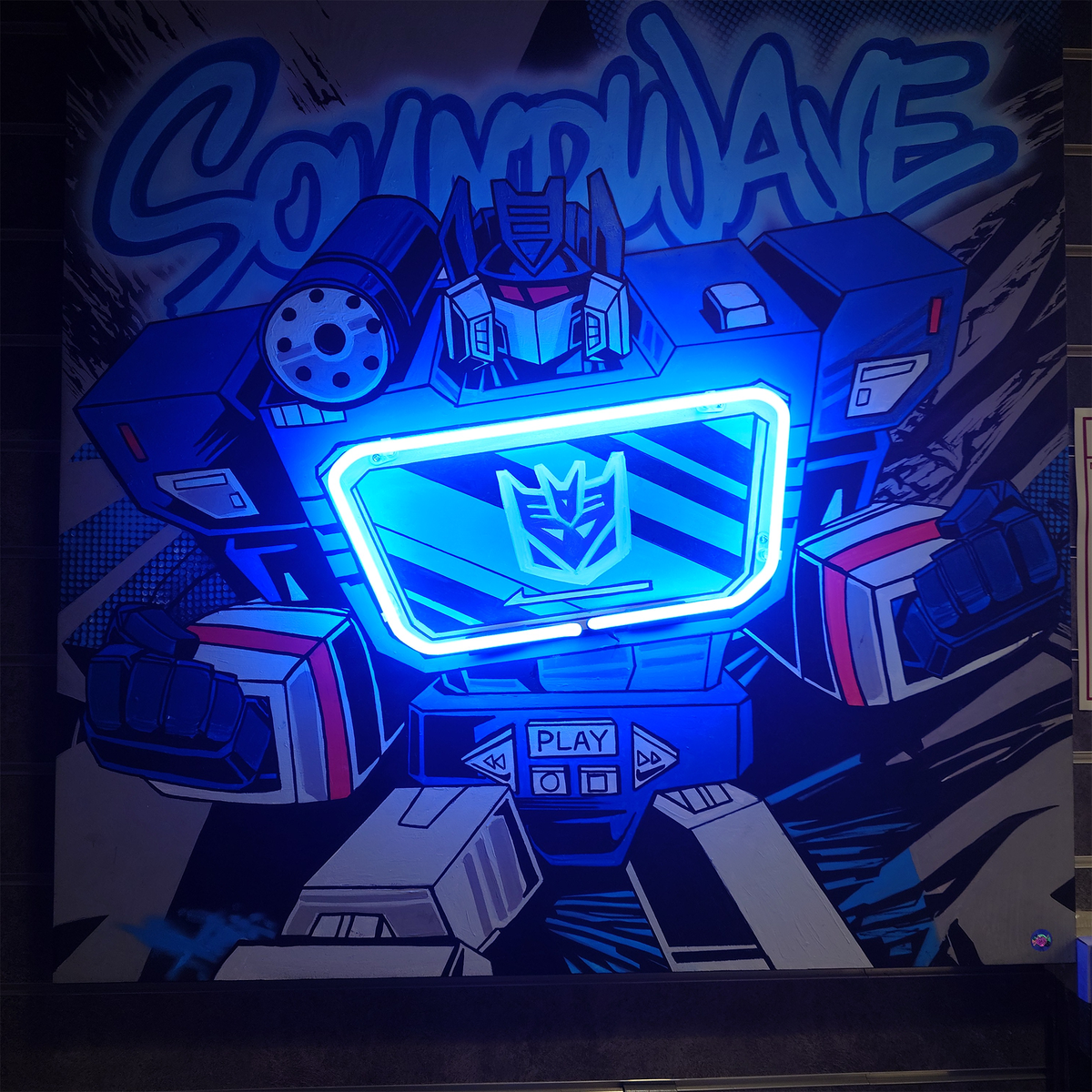 MurWalls x Soundwave — Original Neon Glass Artwork (1 of 1)