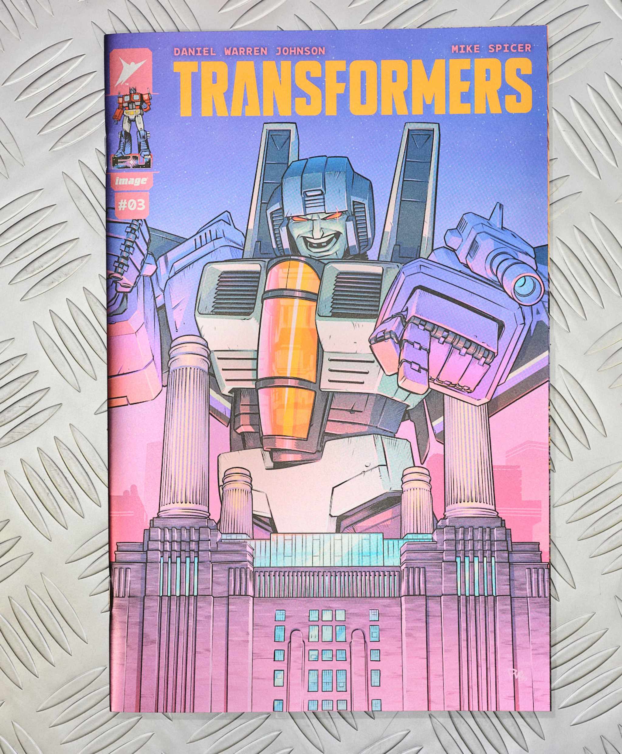 Transformers #3 Battersea Bespoke Comic (Metallic Cover)