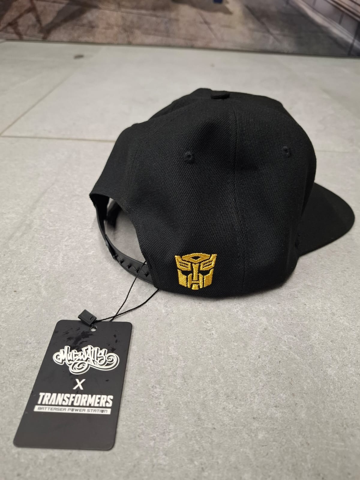 Murwalls Cybertronian Script Black/Gold Cap
