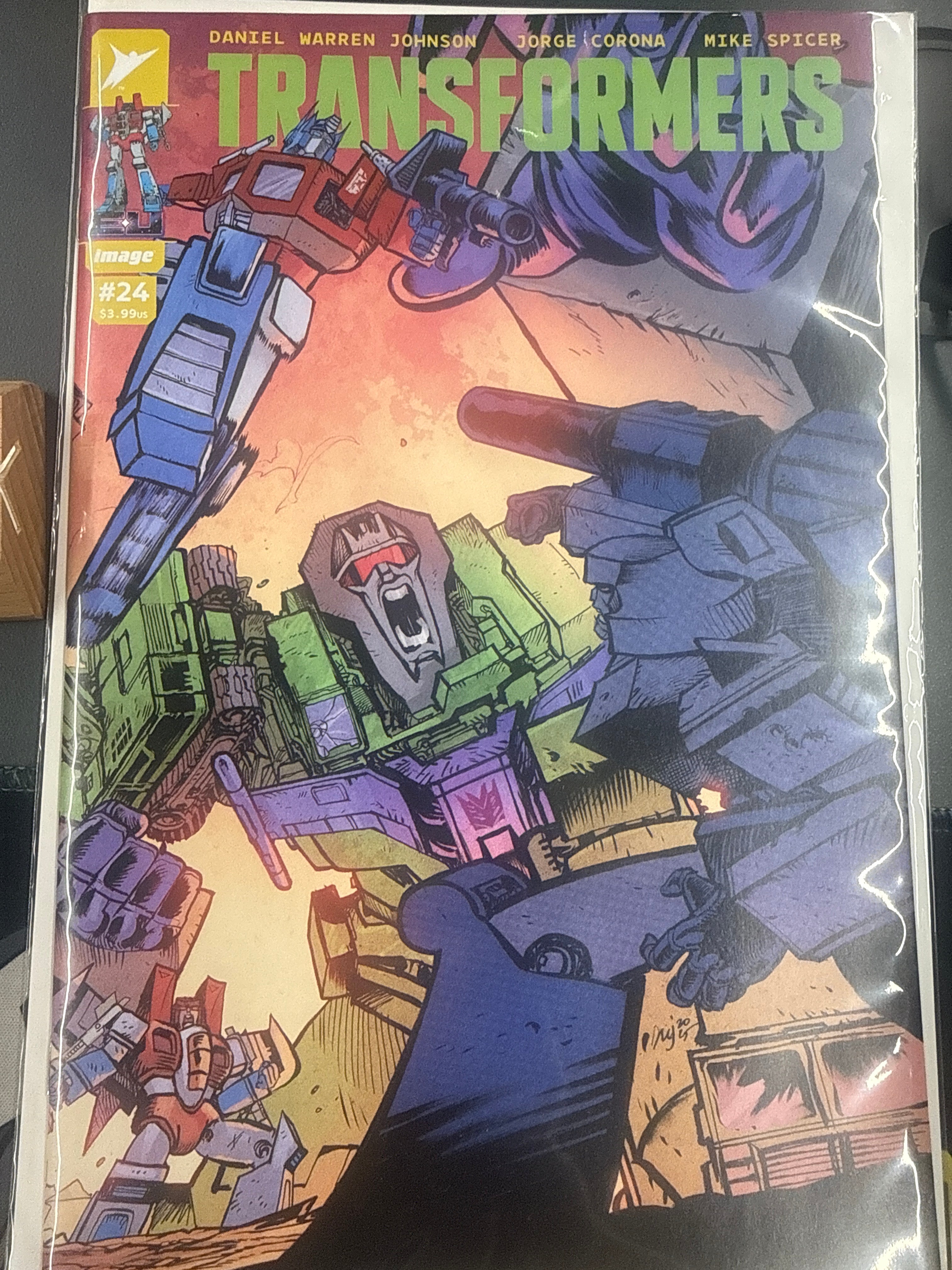 Transformers #24 Cover F Daniel Warren Johnson & Mike Spicer
