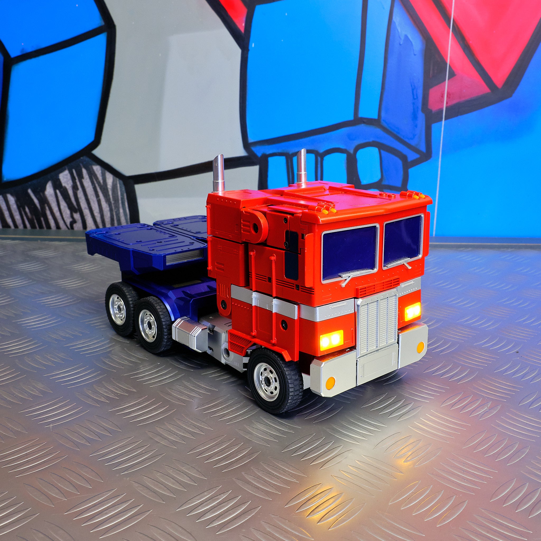 Transformers Optimus Prime Elite Robosen Figure