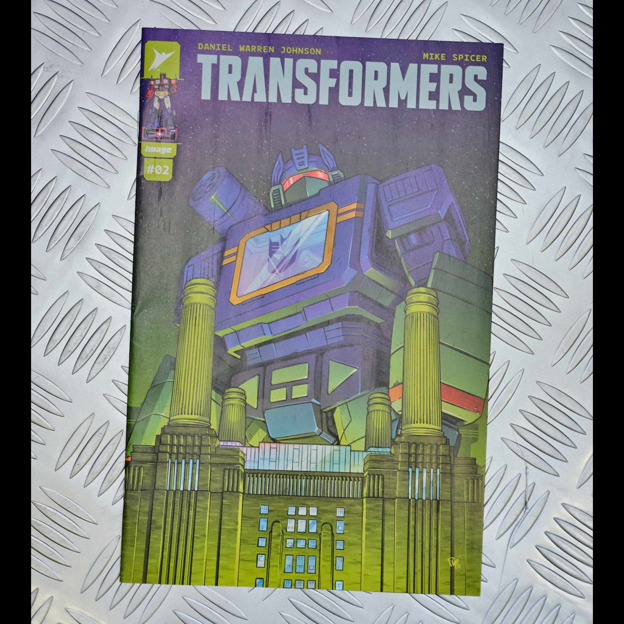 Transformers #2 Soundwave Metallic Sketch Variant | Skybound Comic
