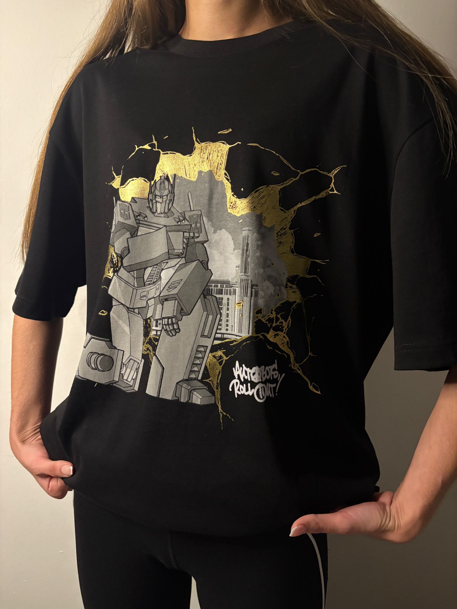 Murwalls Wall Smash Oversized Graphic Black/Gold T-Shirt
