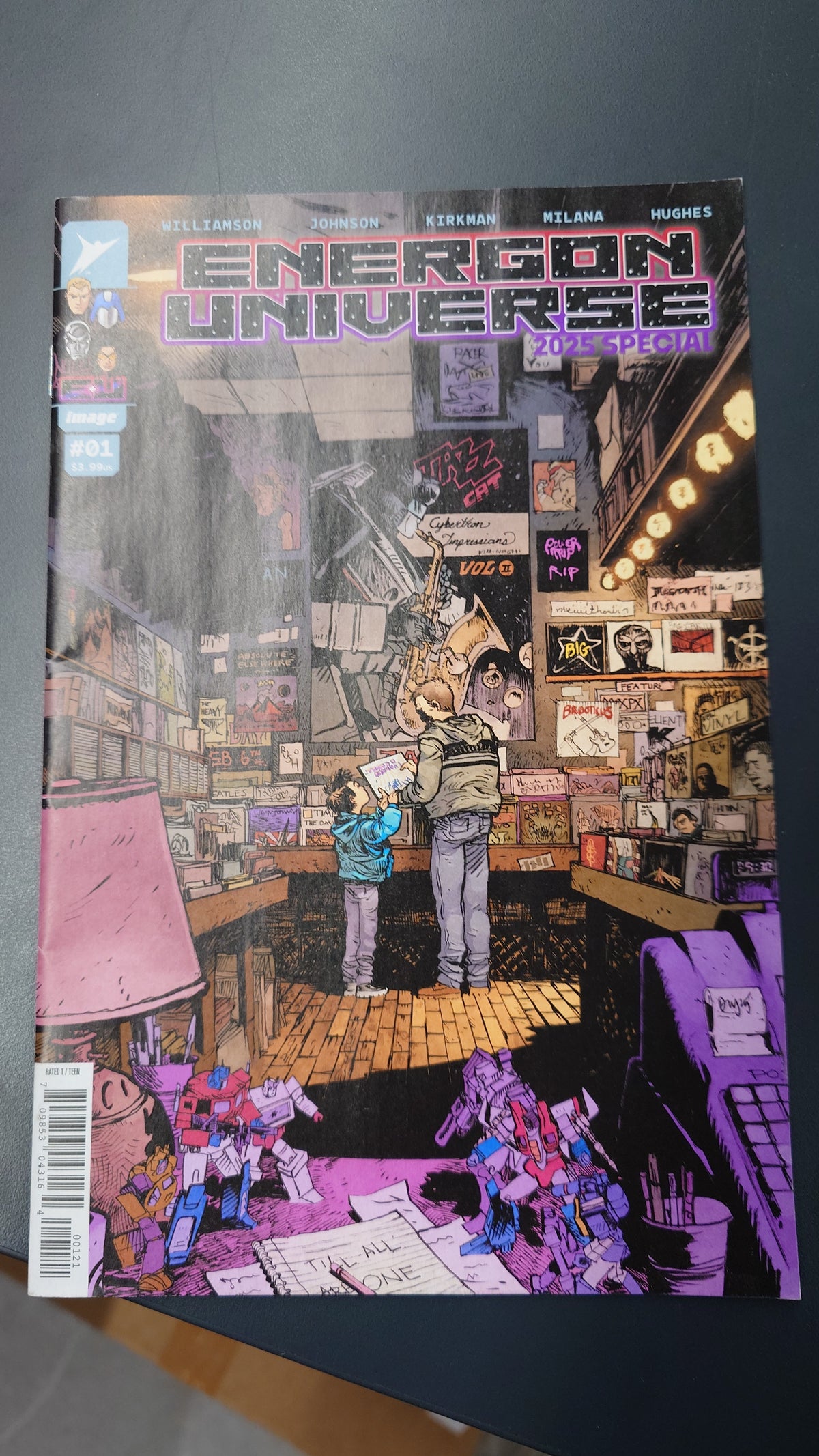 Energon Universe Special 2025 Cvr B Daniel Warren Johnson & Mike Spicer Var